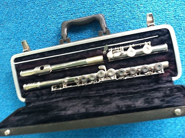 bundy flute serial number chart